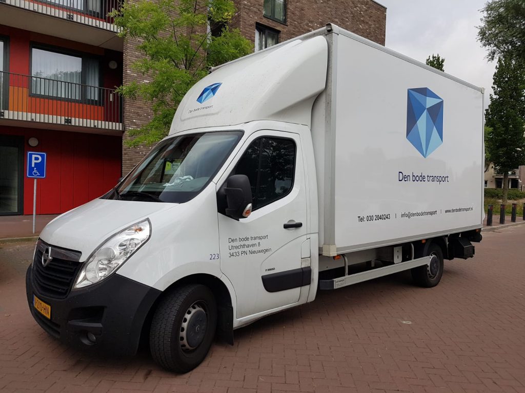 Den Bode Transport specialist voor koeriersdiensten in regio Utrecht met veilige en snelle bezorgingen van pakketten