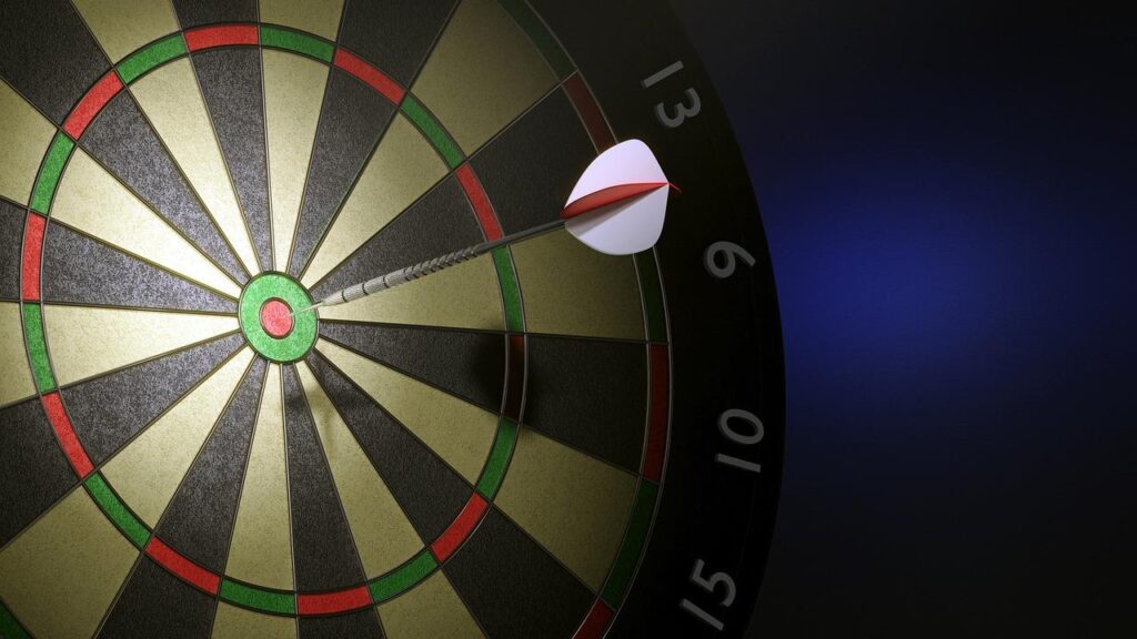 Dartbord verlichting setup met LED-ring voor optimale zichtbaarheid en gelijkmatige lichtverdeling rond het bord