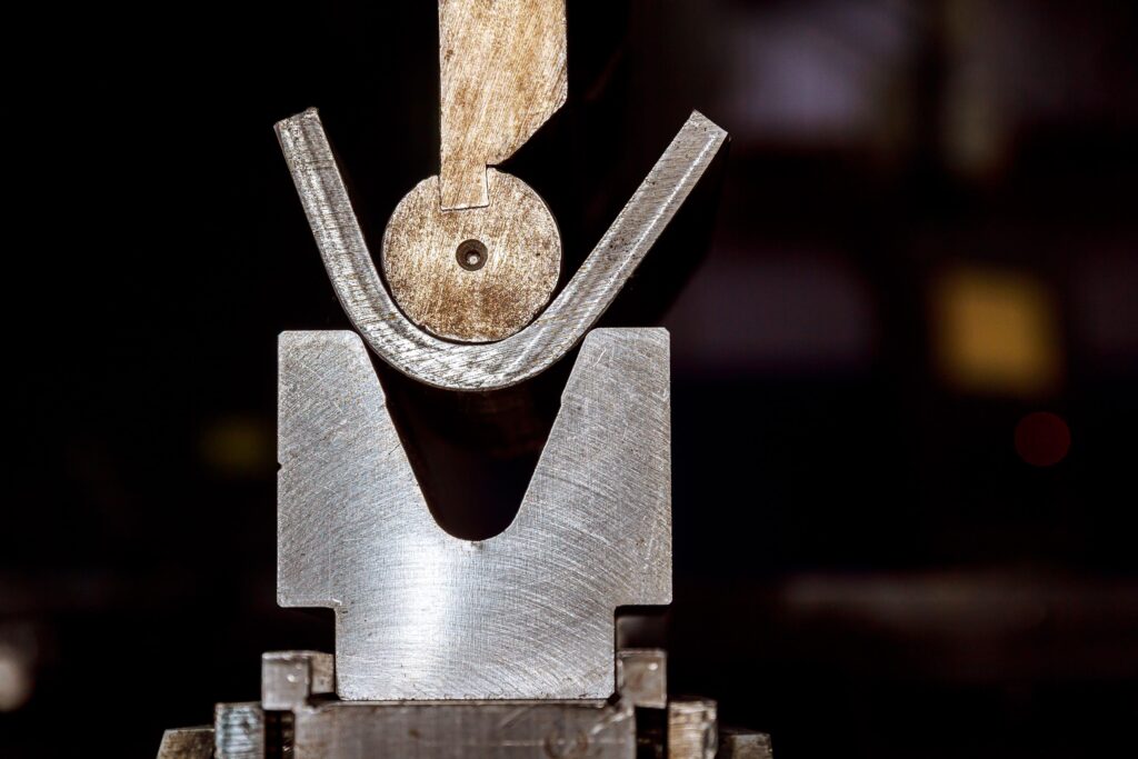 CNC-buigmachine voor nauwkeurige profielwalsen met geautomatiseerde aansturing voor gelijkmatige metallipvorming