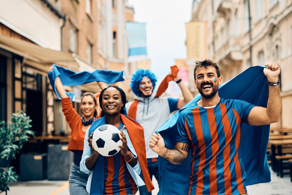 Fans genieten van voetbalreizen naar topwedstrijden in Europese stadions met officiele tickets en volledige arrangementen